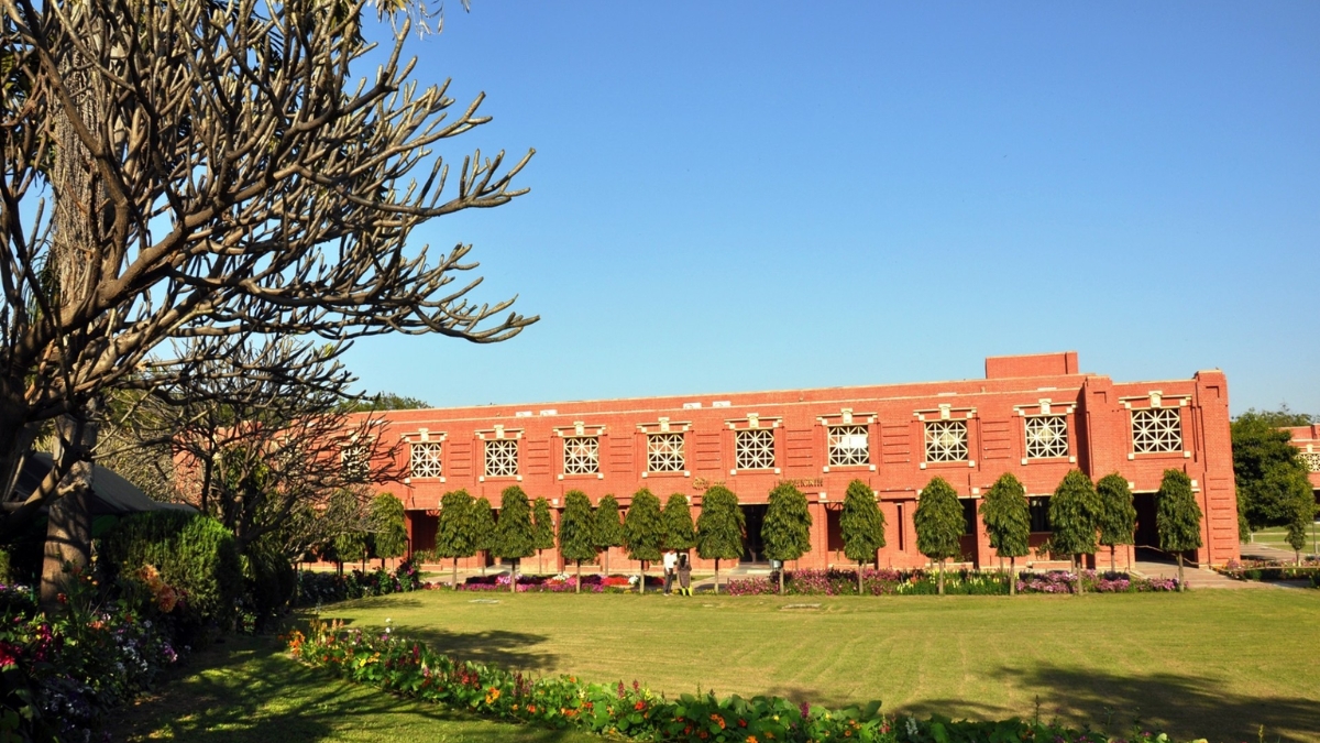 IIM Lucknow