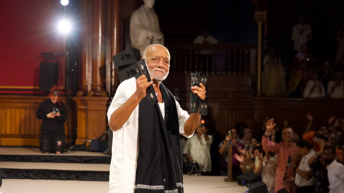 Morari Bapu
